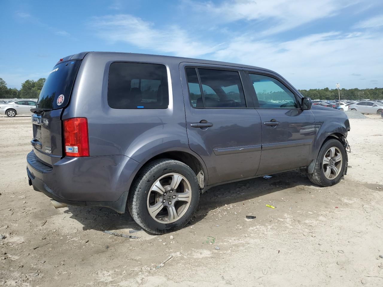 2015 HONDA PILOT SE photo 3
