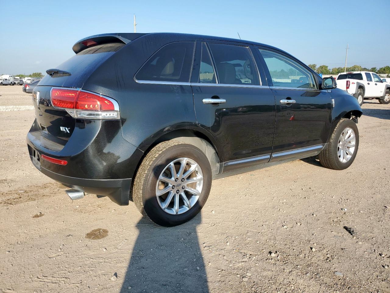 2013 LINCOLN TOWNHOUSE MKX photo 3