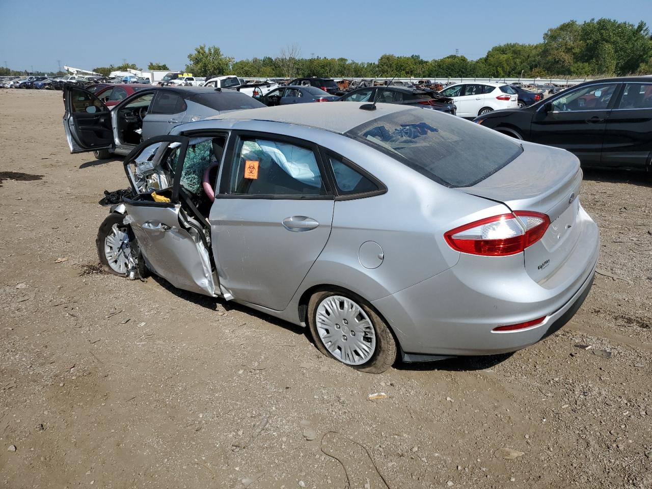 2016 FORD FIESTA S photo 3