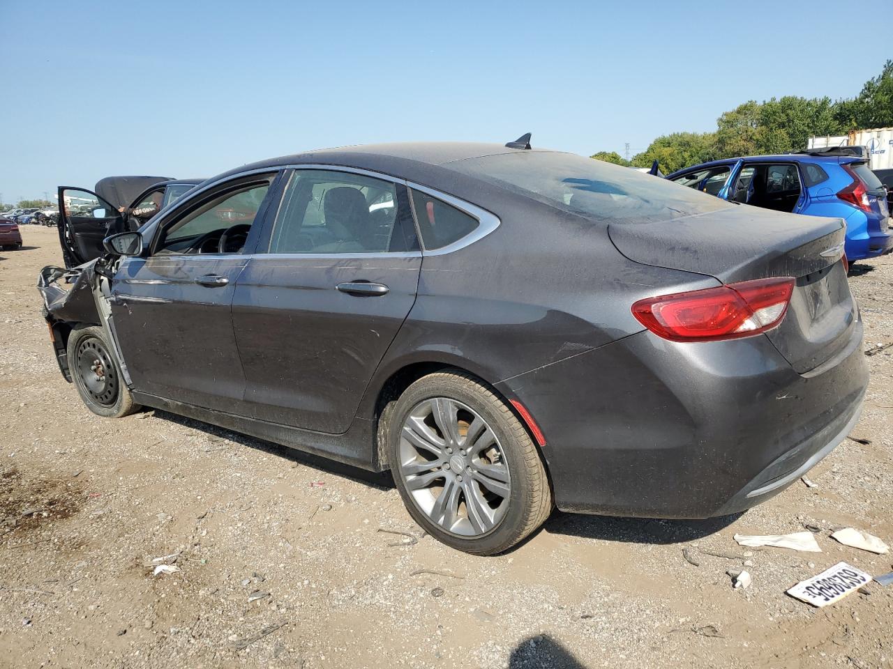 2016 CHRYSLER 200 LIMITED photo 4