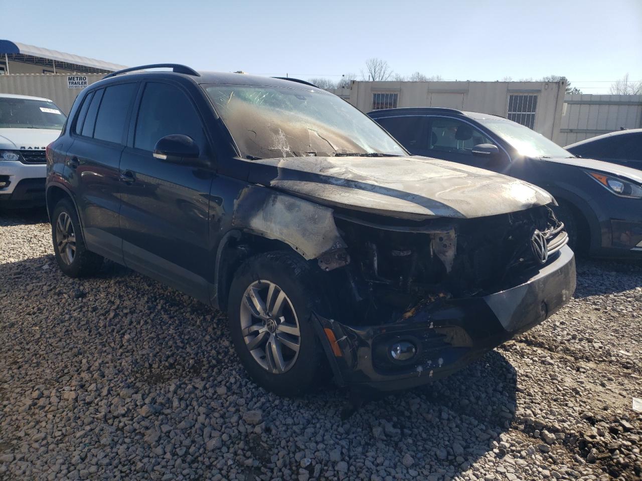 2016 VOLKSWAGEN TIGUAN S photo 4