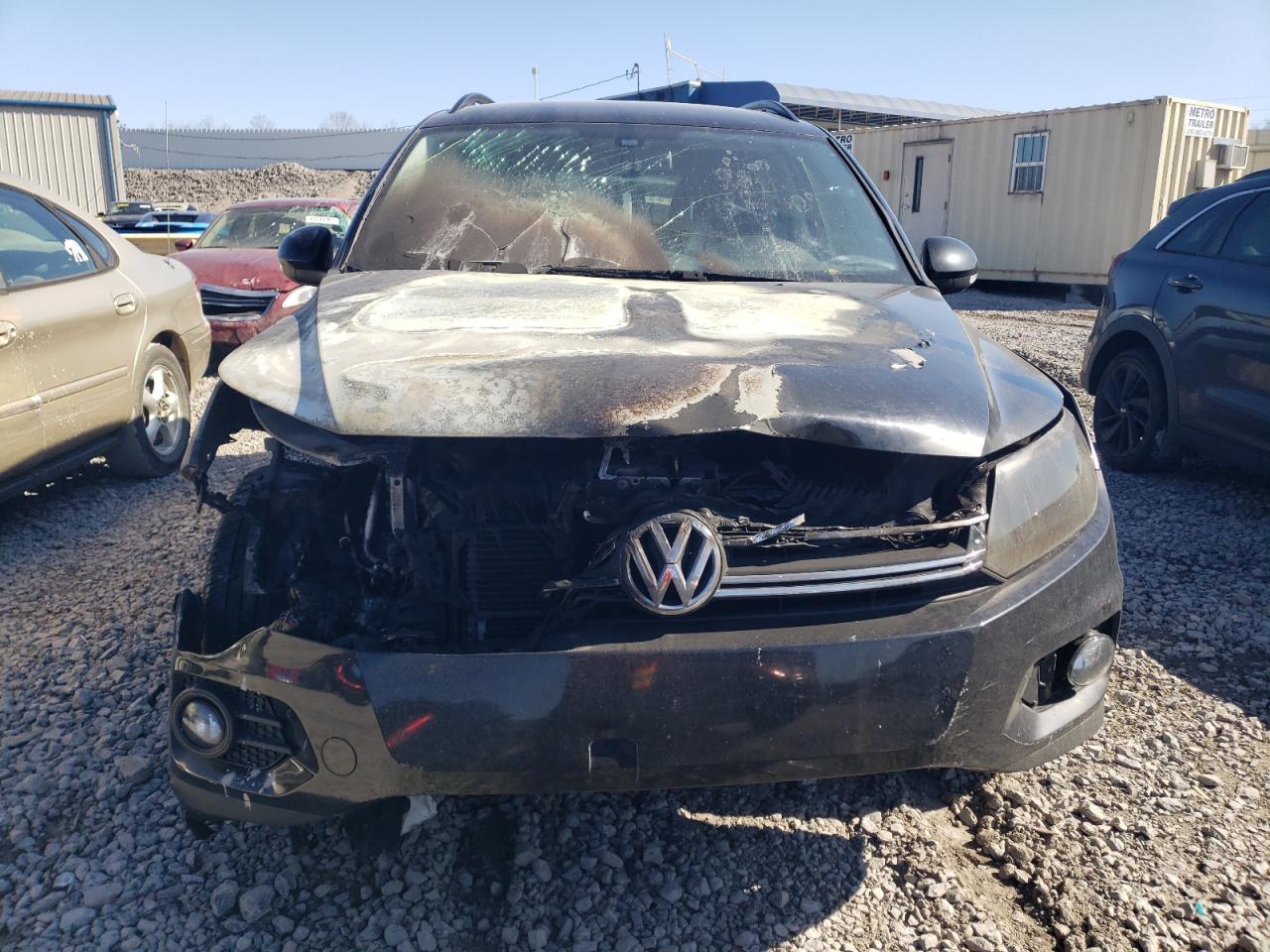 2016 VOLKSWAGEN TIGUAN S photo 5