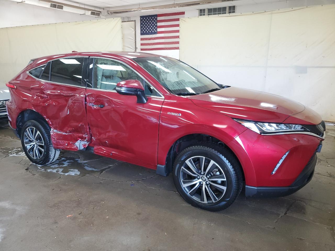 2021 TOYOTA VENZA LE photo 4