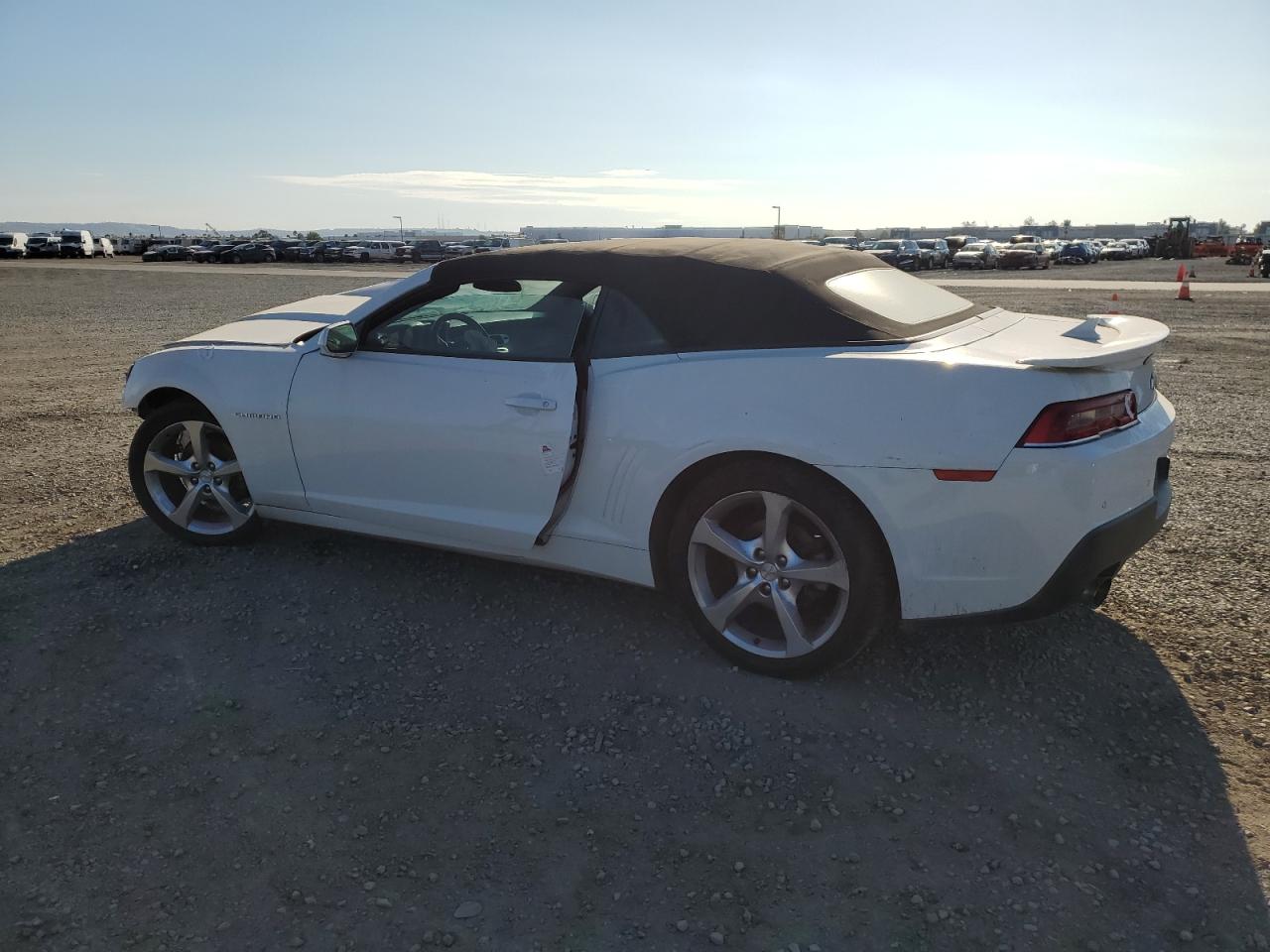 2015 CHEVROLET CAMARO LT photo 3