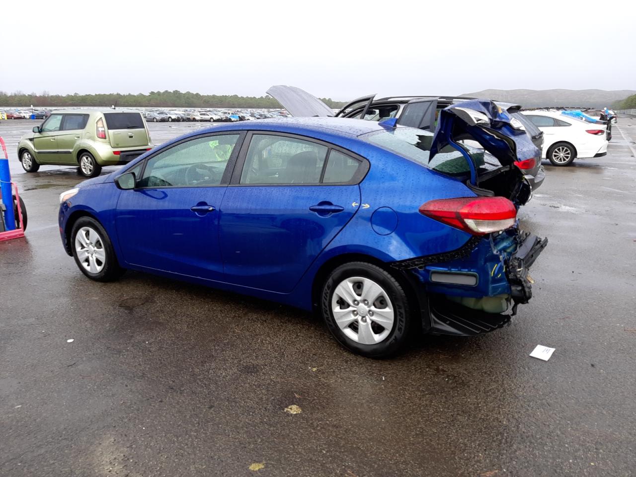 2018 KIA FORTE LX photo 2