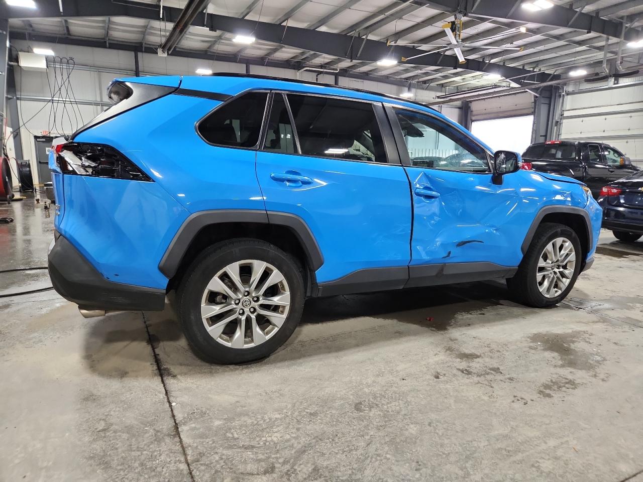 2019 TOYOTA RAV4 XLE PREMIUM photo 7
