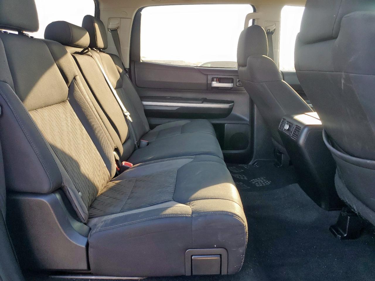 2014 TOYOTA TUNDRA CREWMAX SR5 photo 10