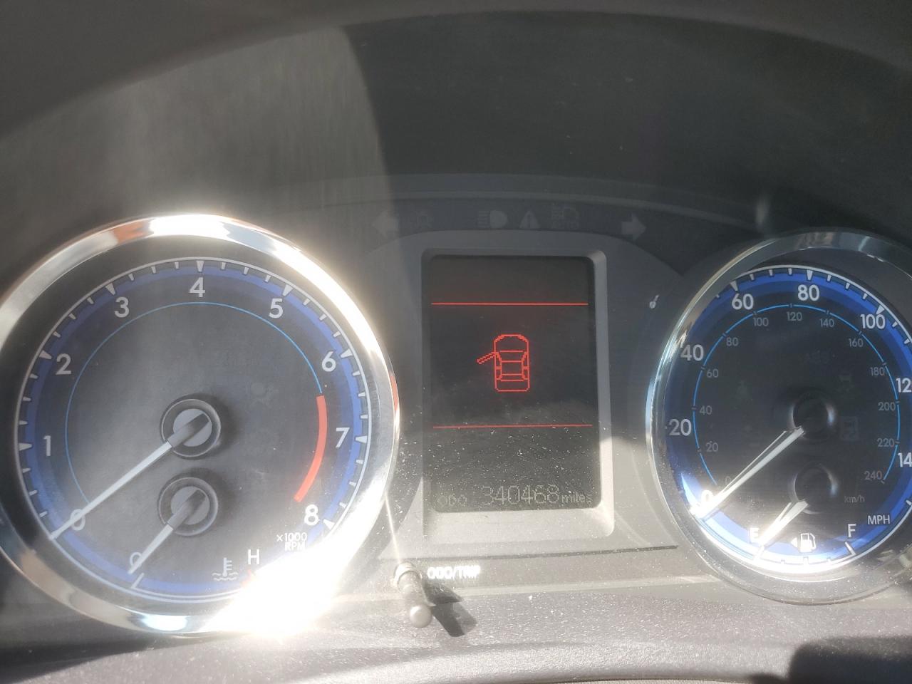 2019 TOYOTA COROLLA LE photo 9