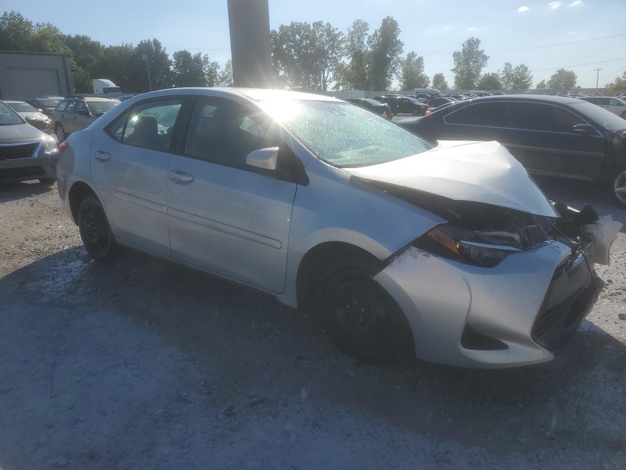 2019 TOYOTA COROLLA LE photo 4