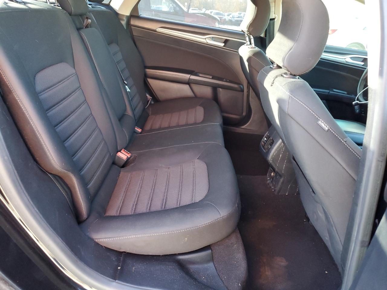 2019 FORD FUSION SE photo 19