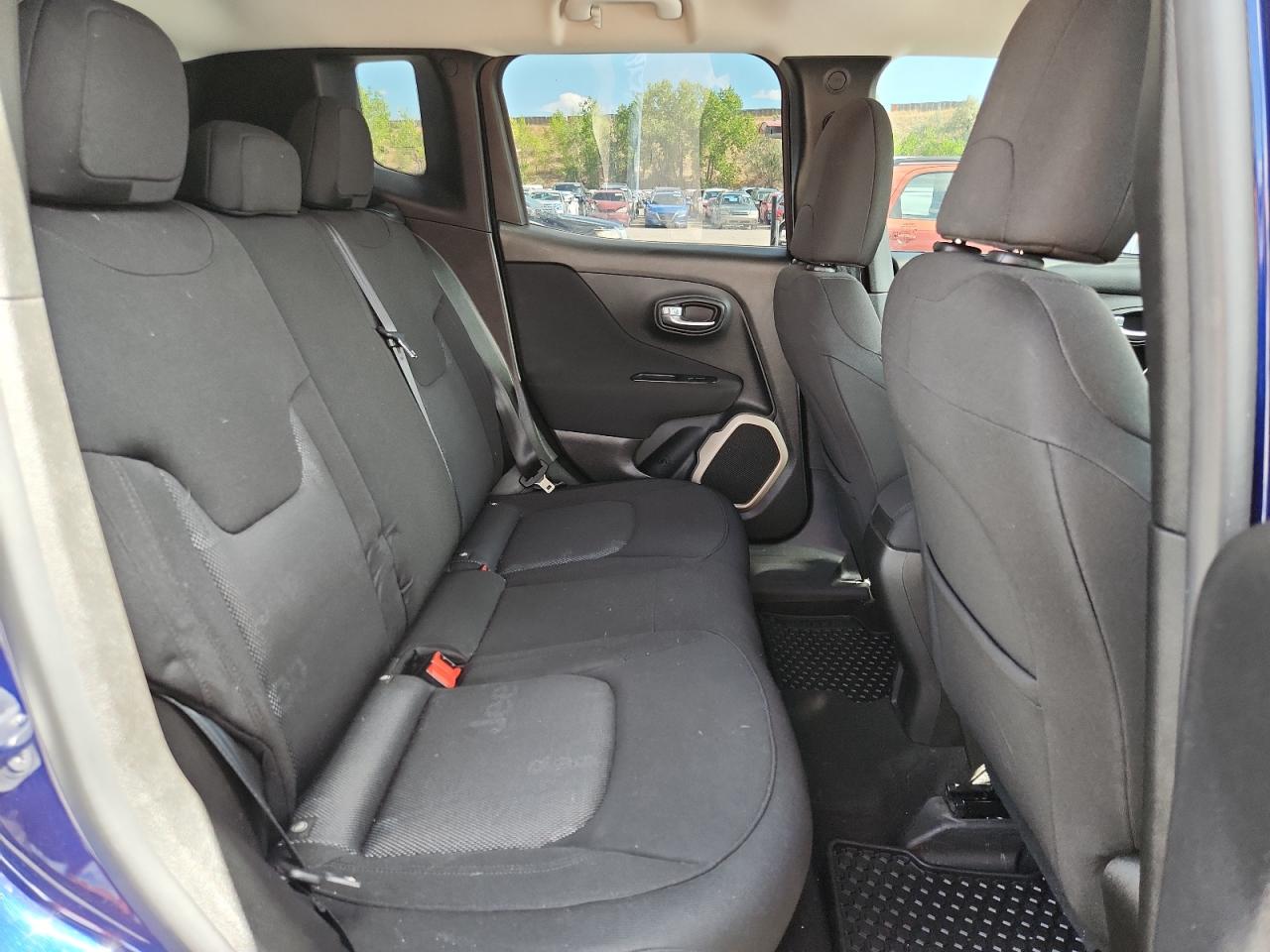 2017 JEEP RENEGADE LATITUDE photo 31