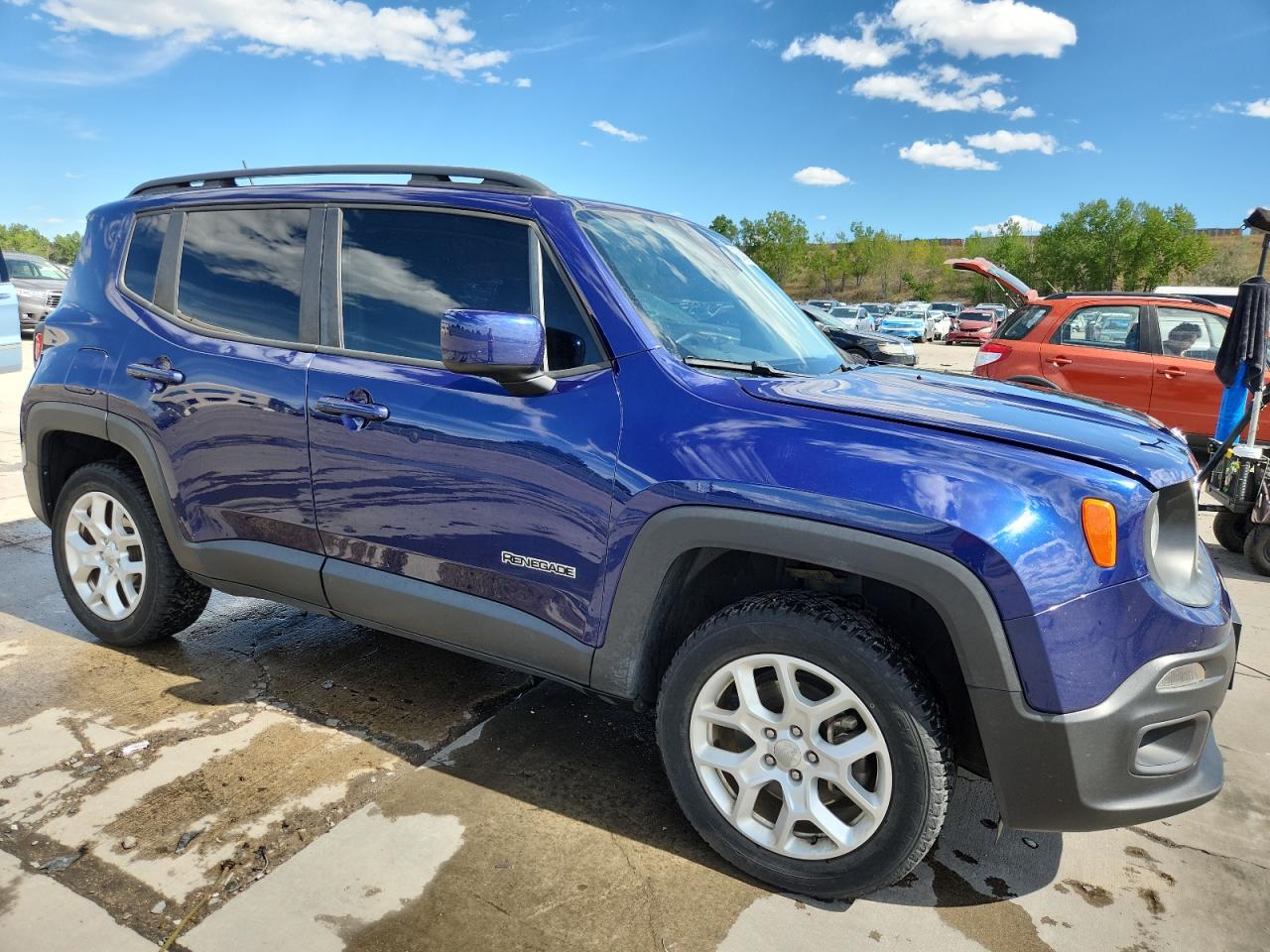 2017 JEEP RENEGADE LATITUDE photo 10