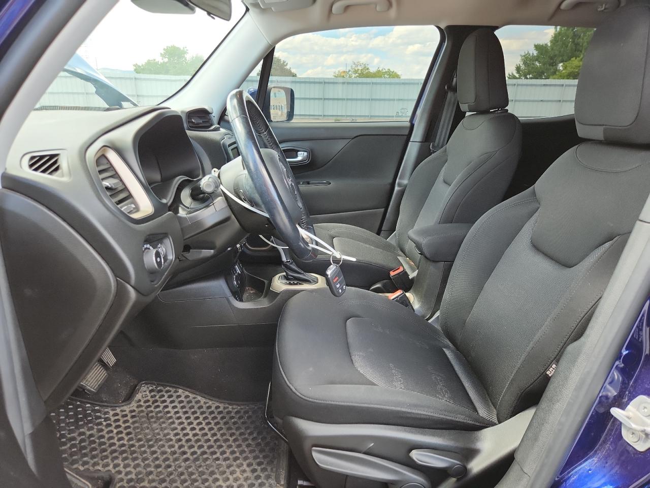 2017 JEEP RENEGADE LATITUDE photo 19