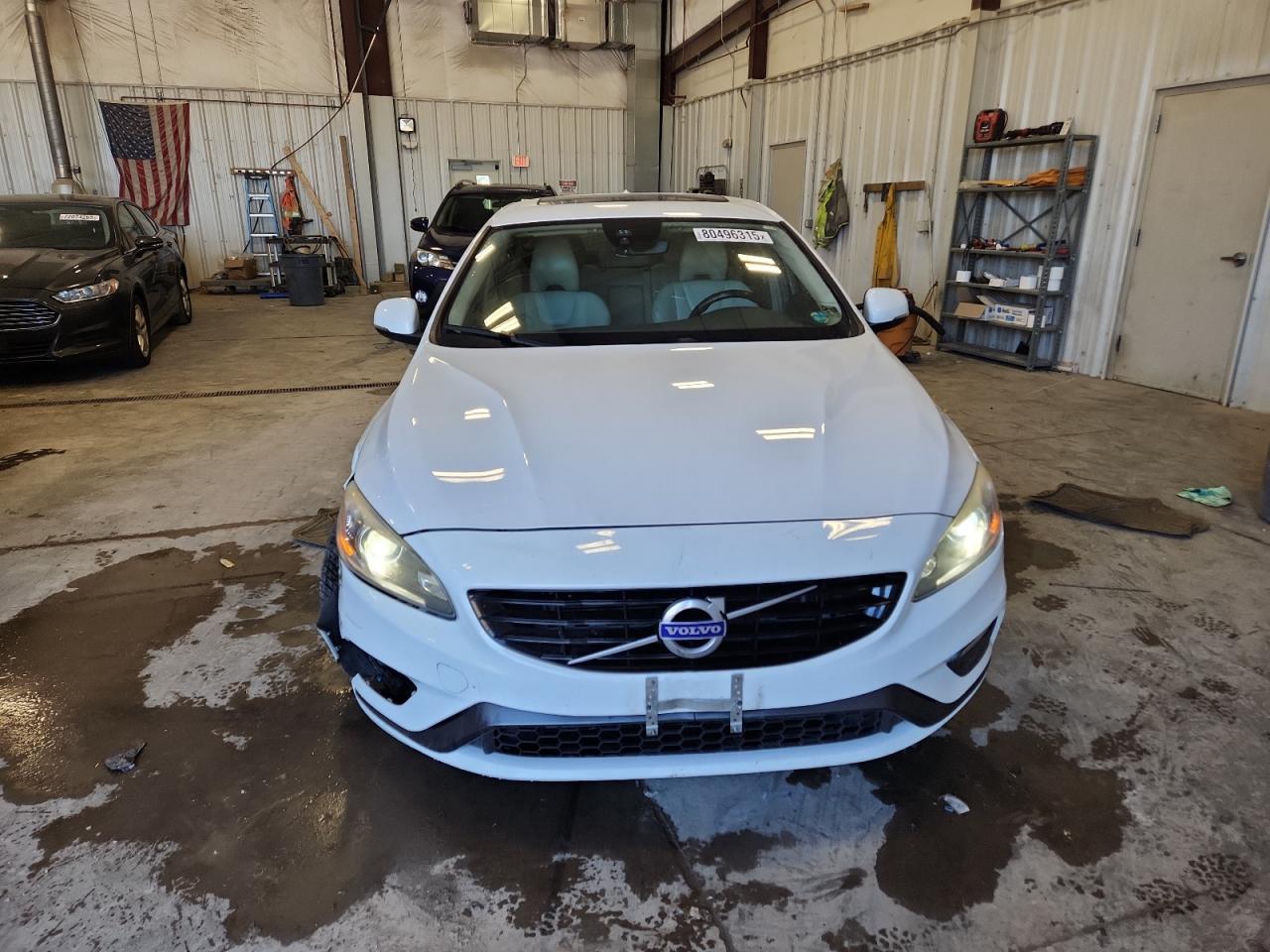 2017 VOLVO S60 photo 13