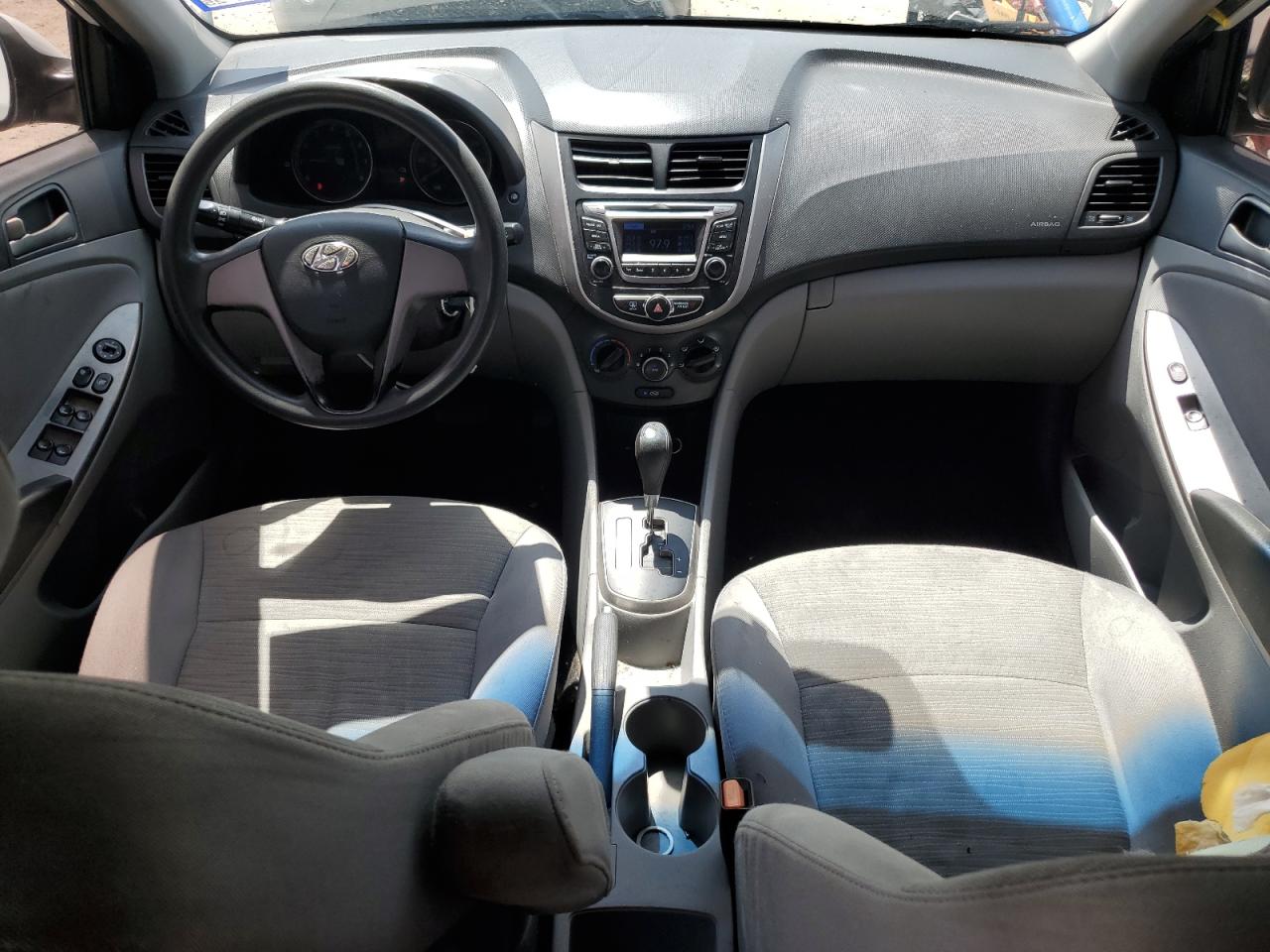 2016 HYUNDAI ACCENT SE photo 8