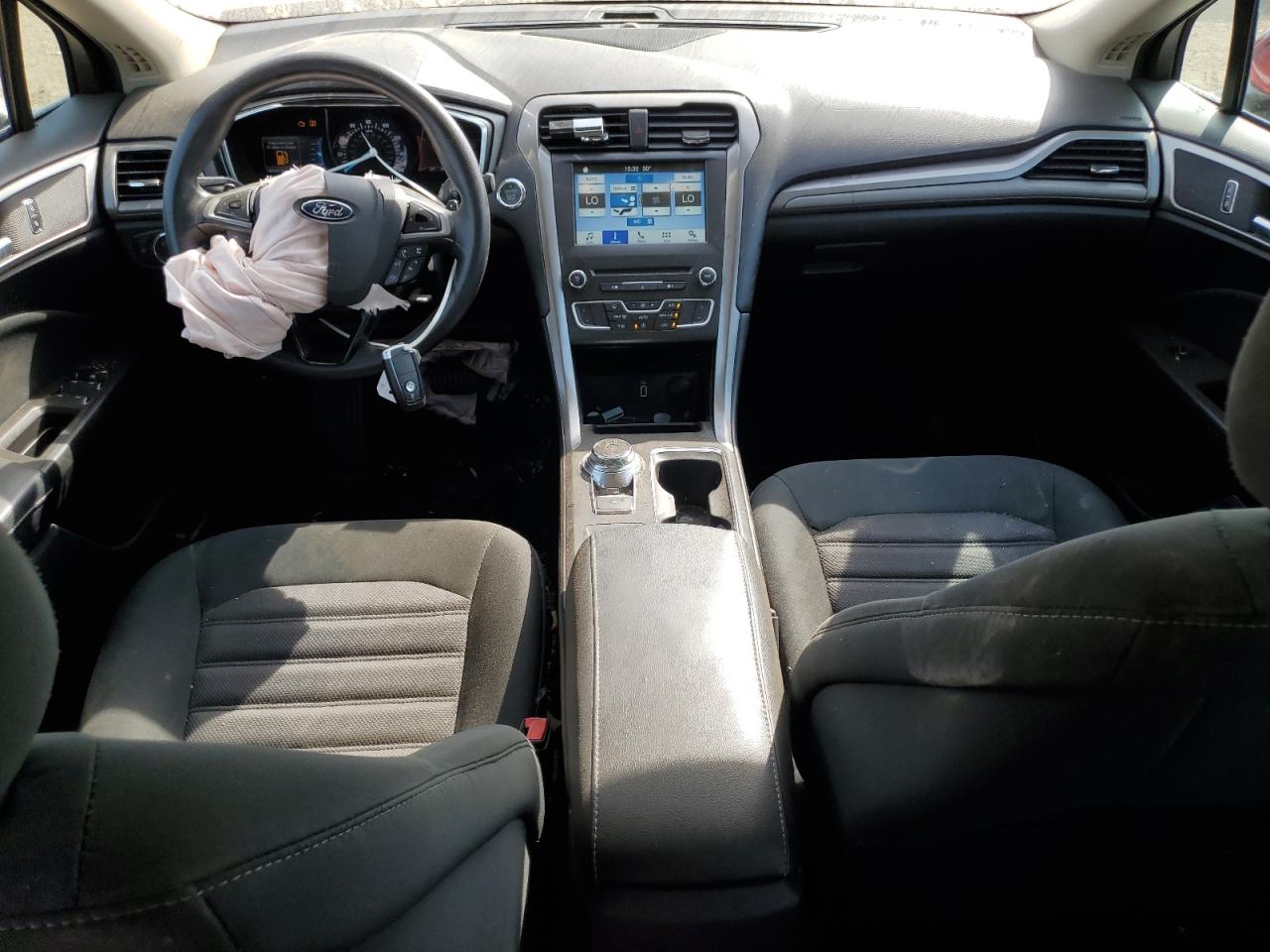 2017 FORD FUSION SE photo 22