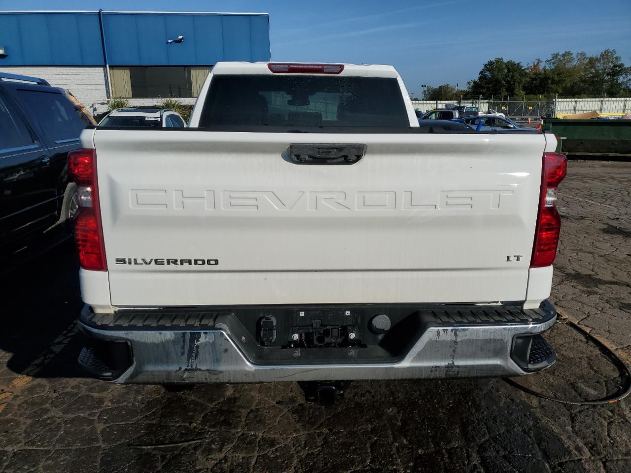 2025 CHEVROLET SILVERADO K1500 LT-L photo 11