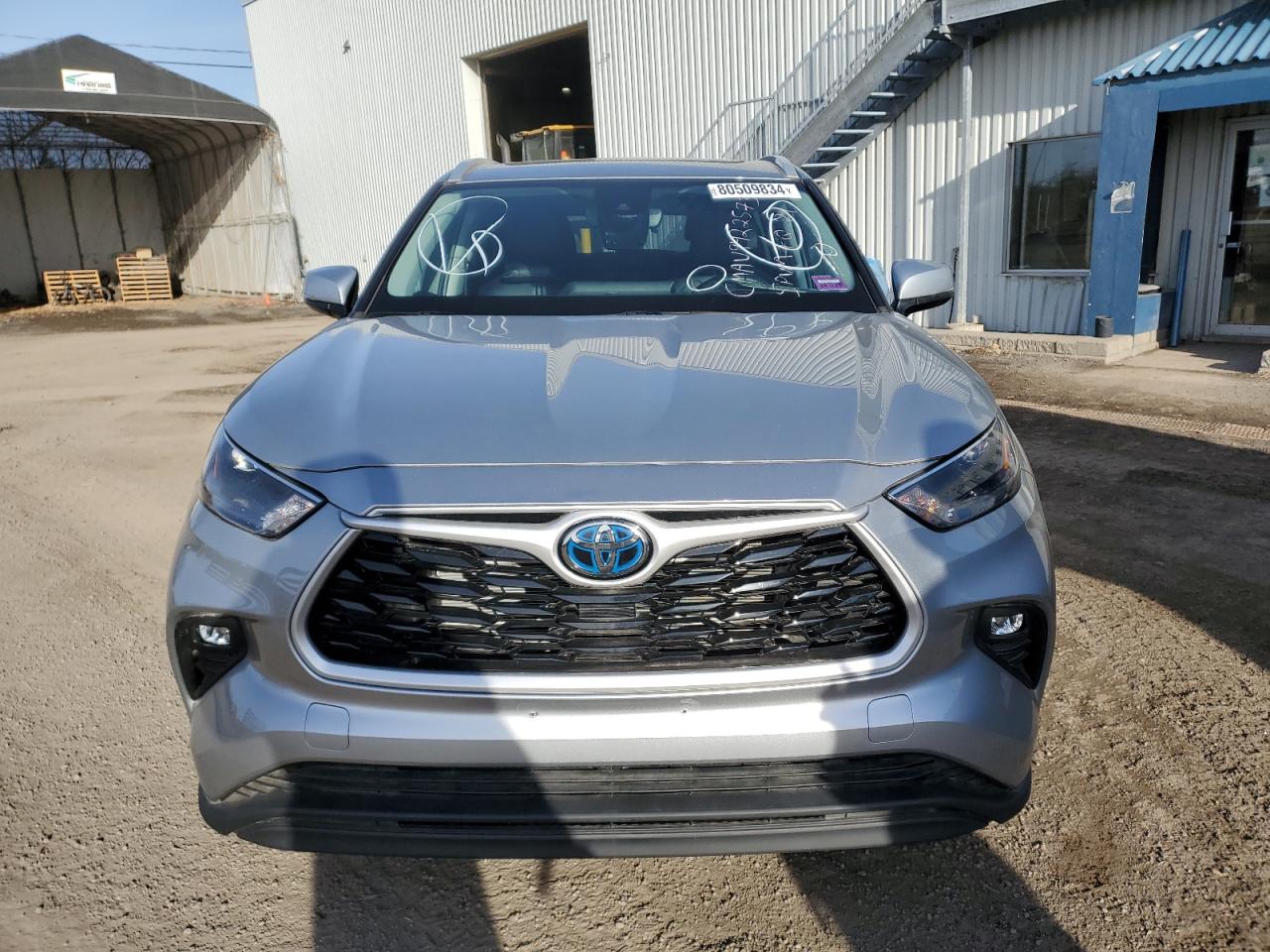2023 TOYOTA HIGHLANDER HYBRID XLE photo 9