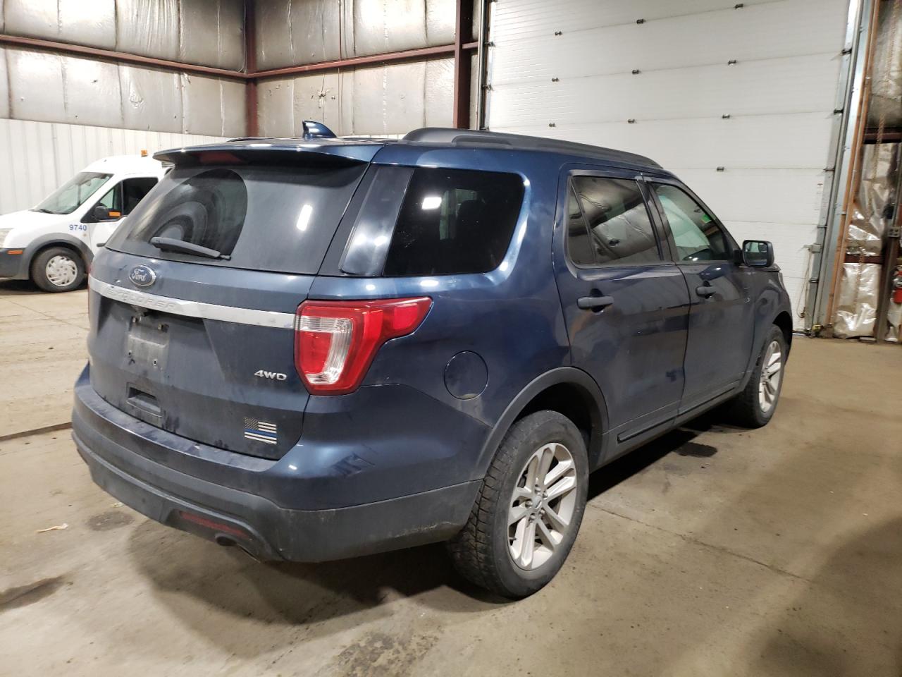 2016 FORD EXPLORER photo 3
