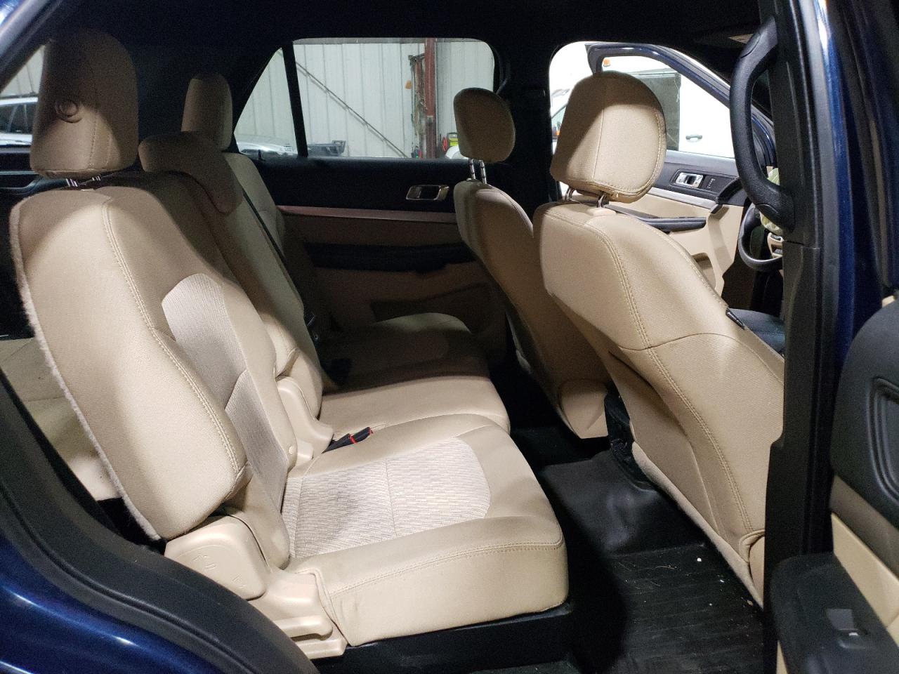2016 FORD EXPLORER photo 11