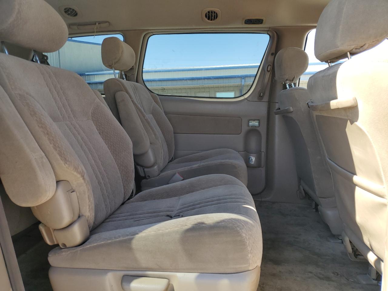 2003 TOYOTA SIENNA CE photo 21