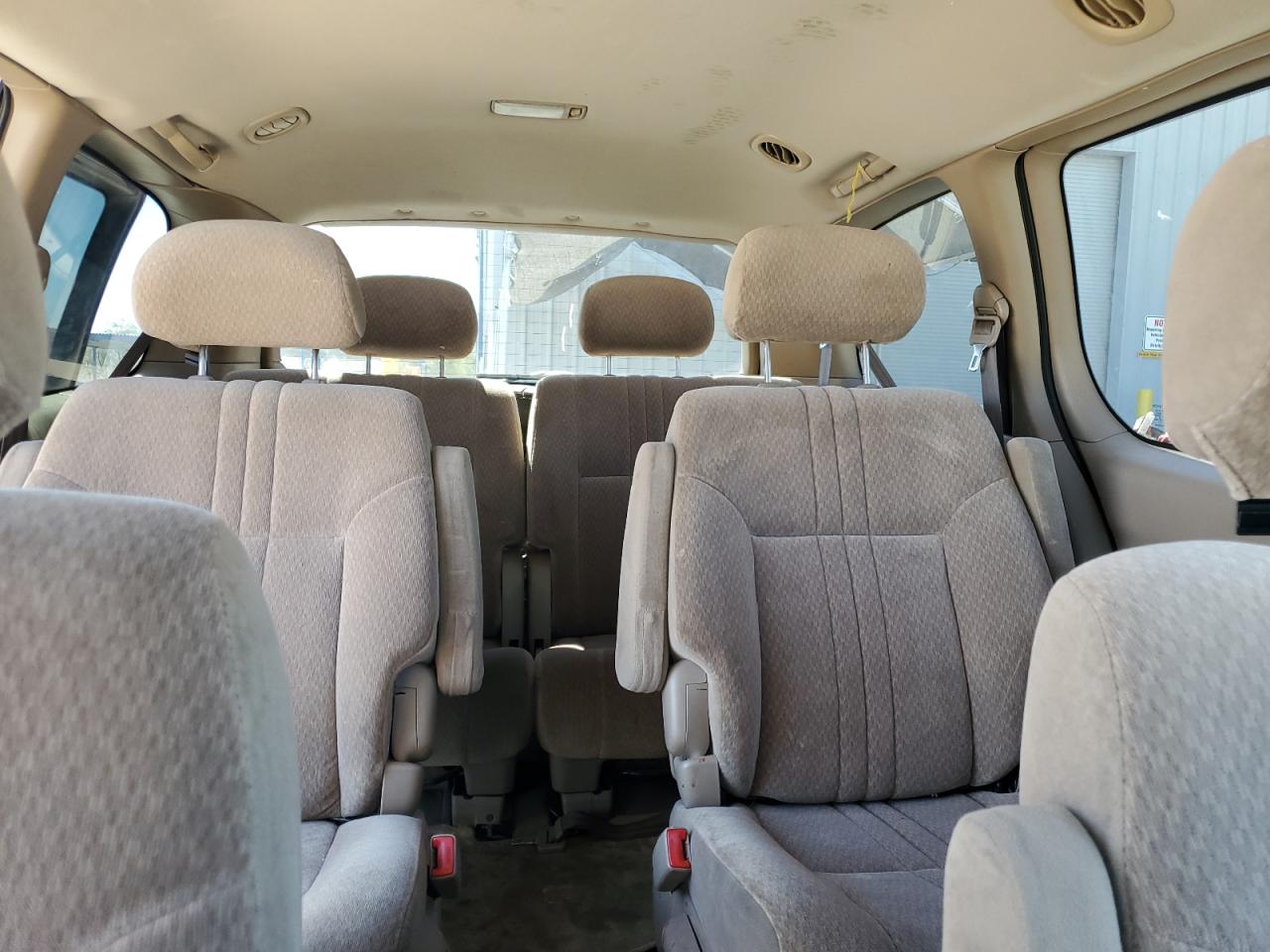 2003 TOYOTA SIENNA CE photo 19