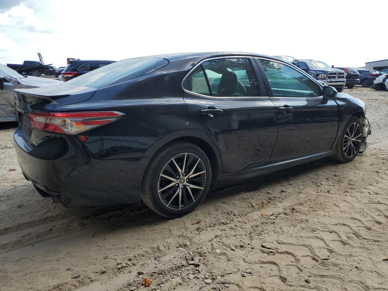 2018 TOYOTA CAMRY L photo 7
