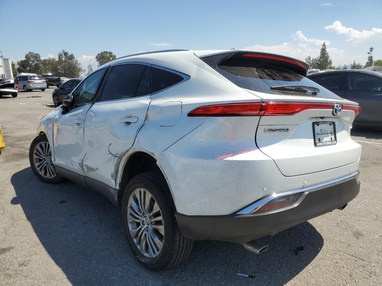 2023 TOYOTA VENZA XLE photo 2