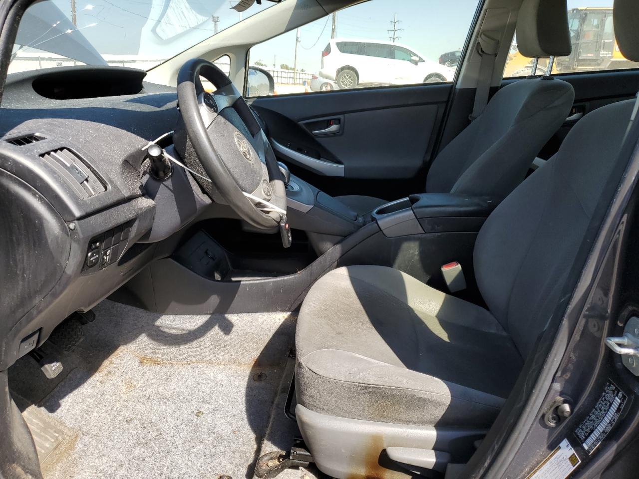2015 TOYOTA PRIUS photo 7