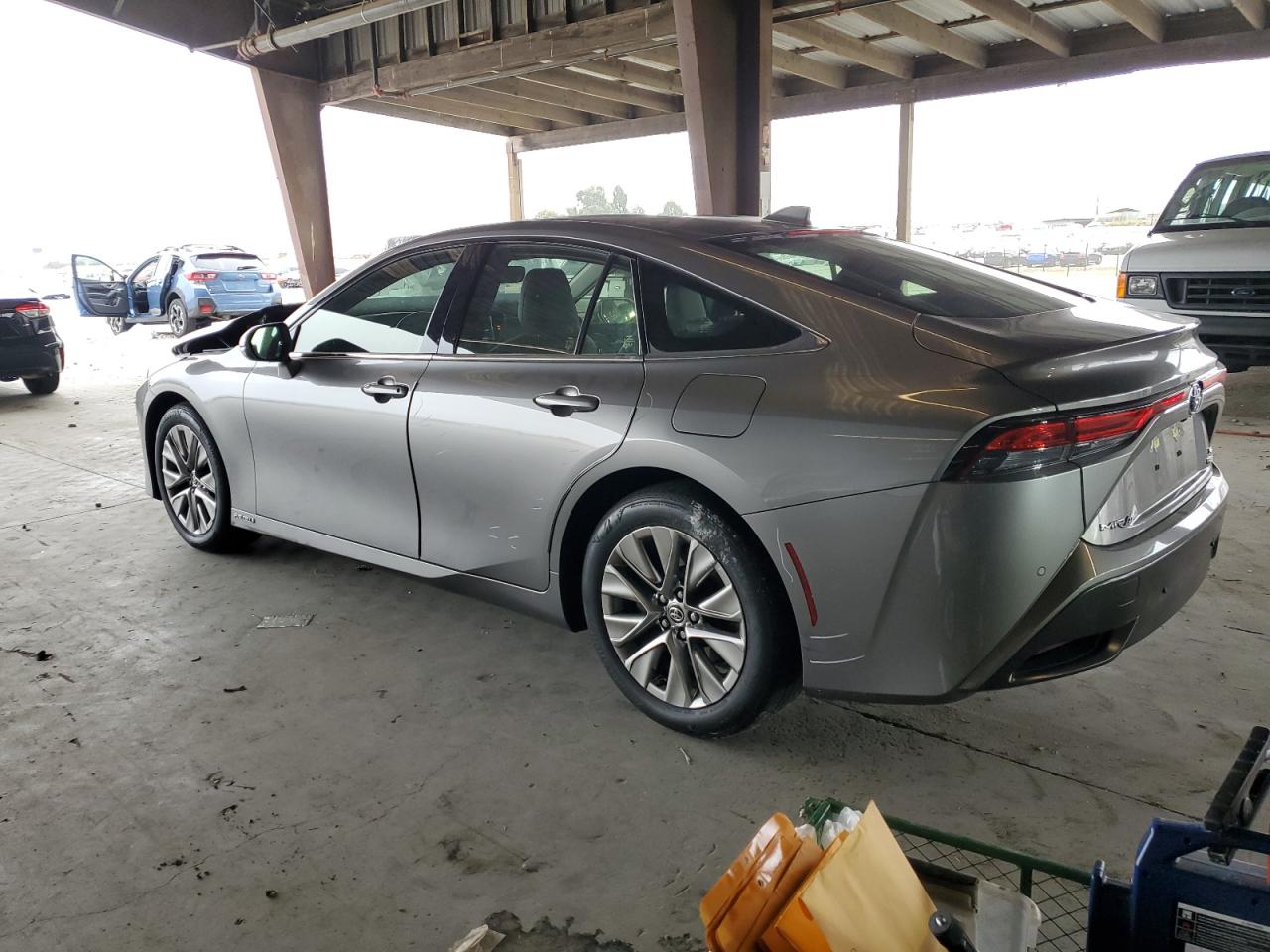 2021 TOYOTA MIRAI XLE photo 4