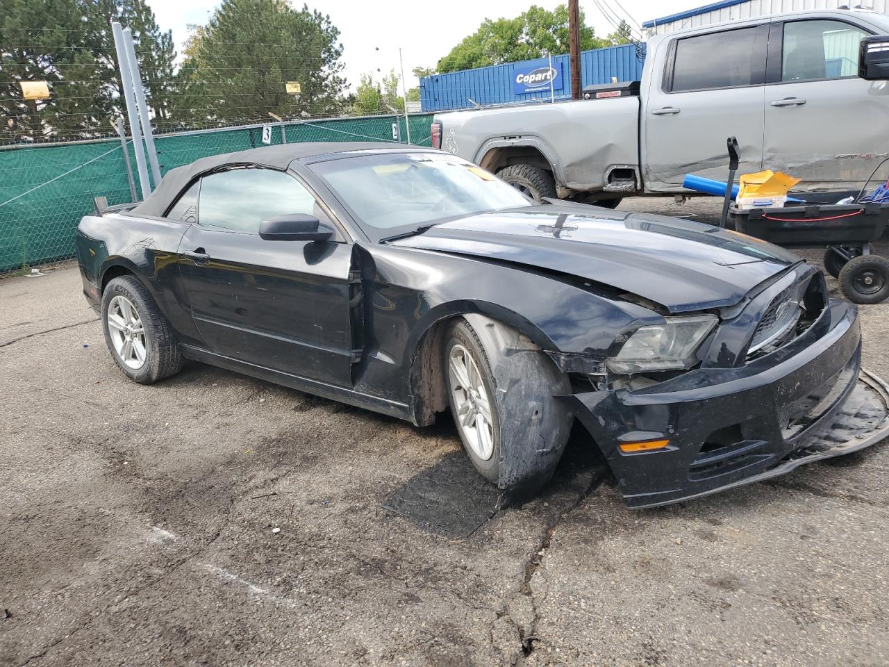 2013 FORD MUSTANG photo 4