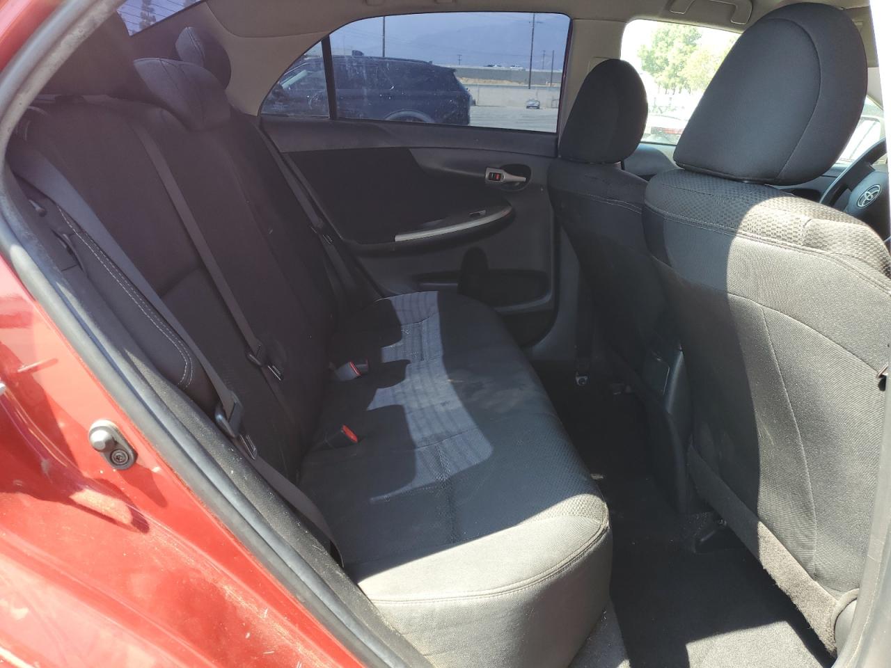 2012 TOYOTA COROLLA photo 10
