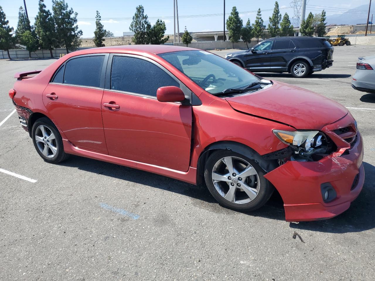 2012 TOYOTA COROLLA photo 4
