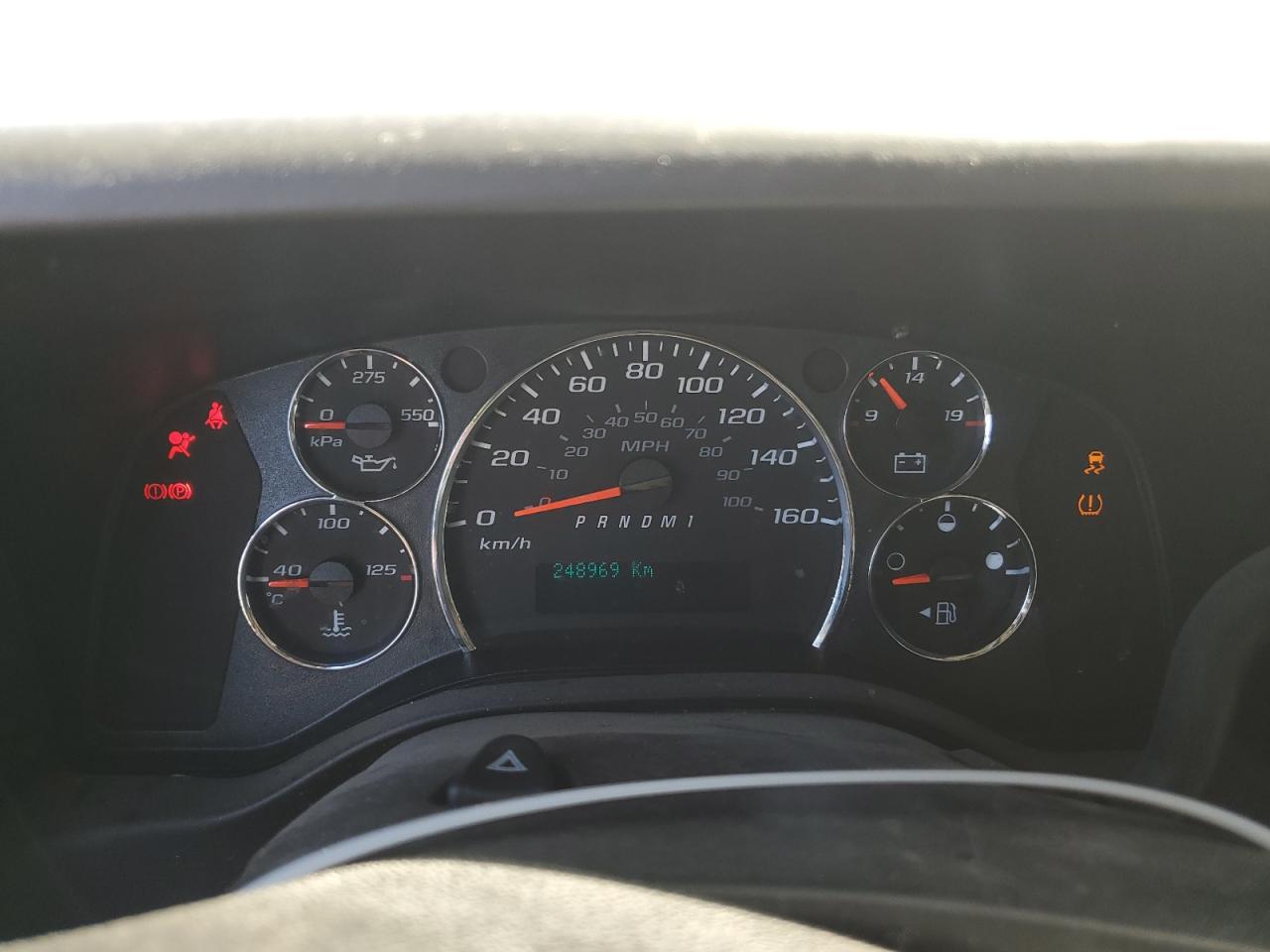 2016 GMC SAVANA G2500 photo 9