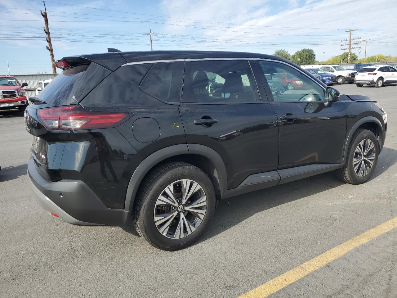 2021 NISSAN ROGUE SV photo 3