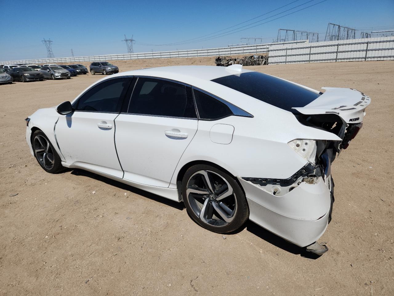 2018 HONDA ACCORD SPORT photo 2