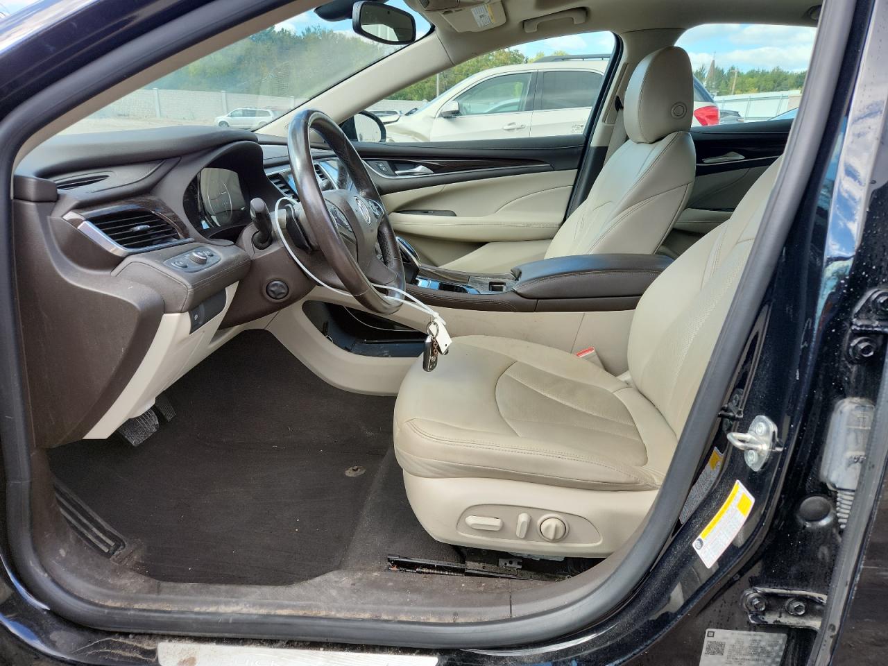 2019 BUICK LACROSSE ESSENCE photo 13