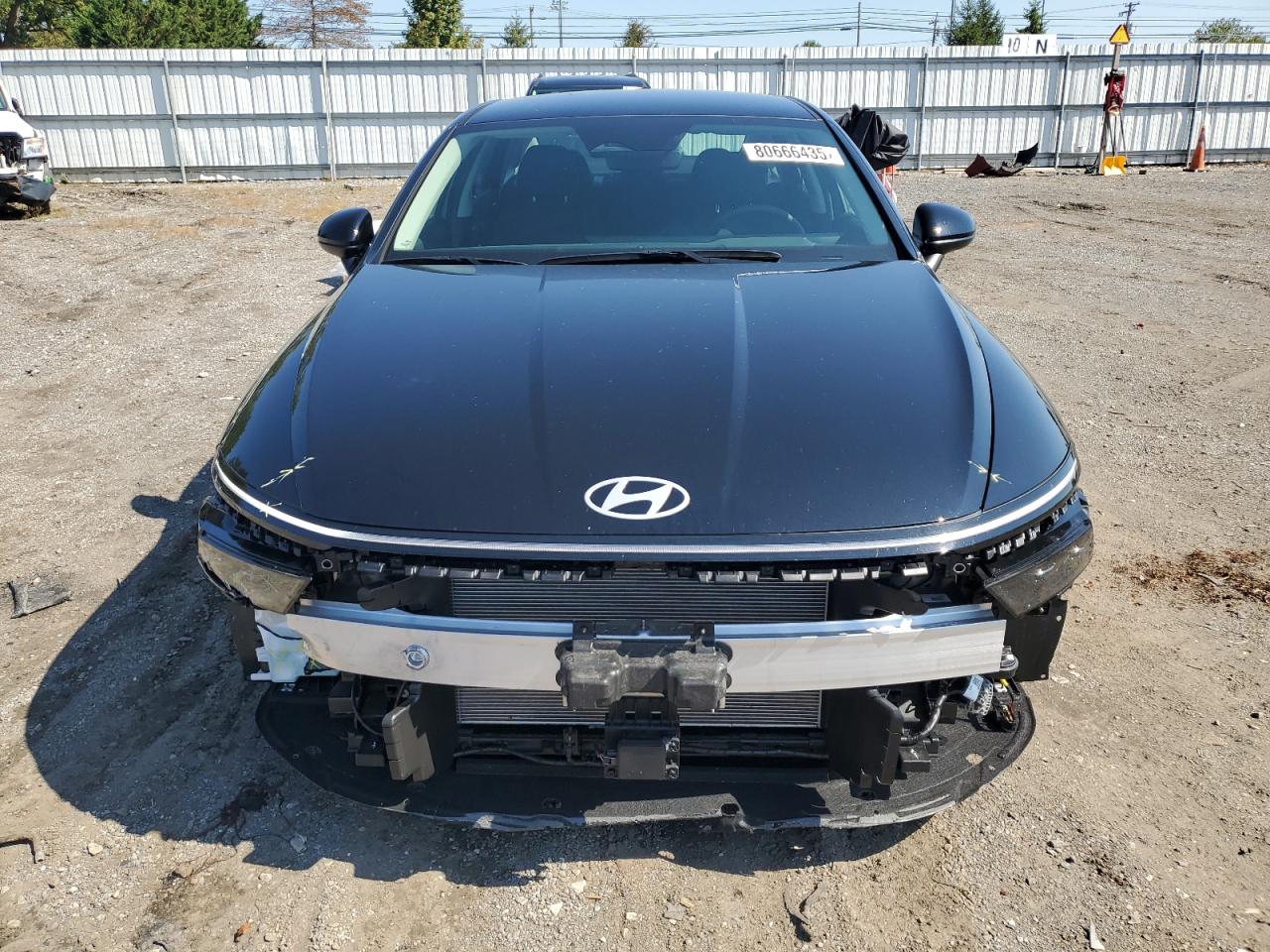 2025 HYUNDAI SONATA SE photo 5