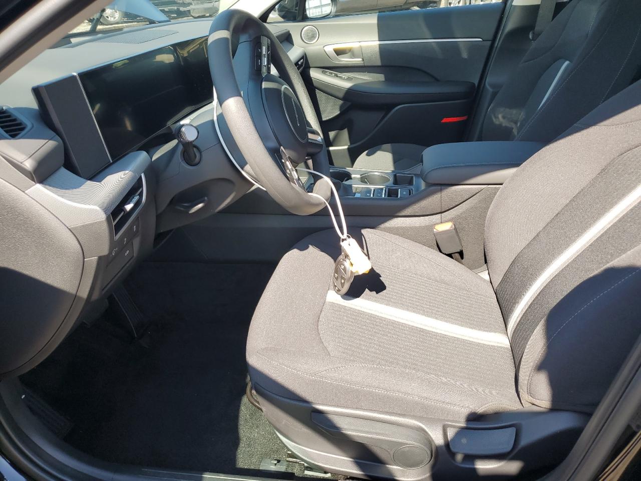 2025 HYUNDAI SONATA SE photo 7