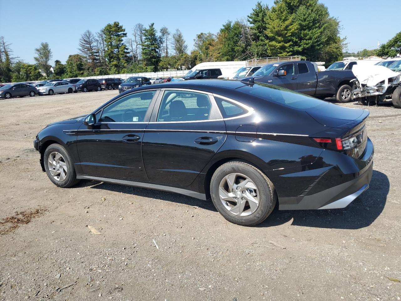 2025 HYUNDAI SONATA SE photo 2