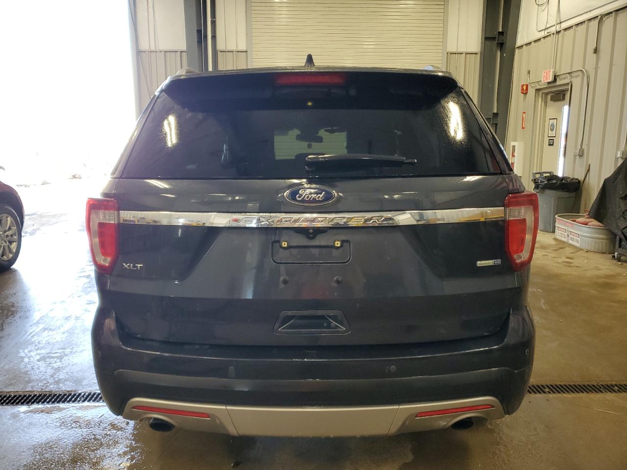 2017 FORD EXPLORER XLT photo 11