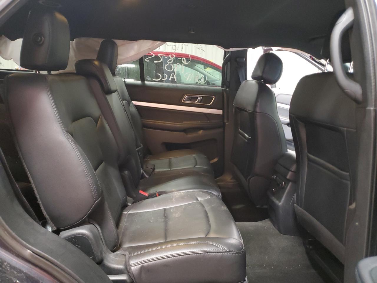 2017 FORD EXPLORER XLT photo 19