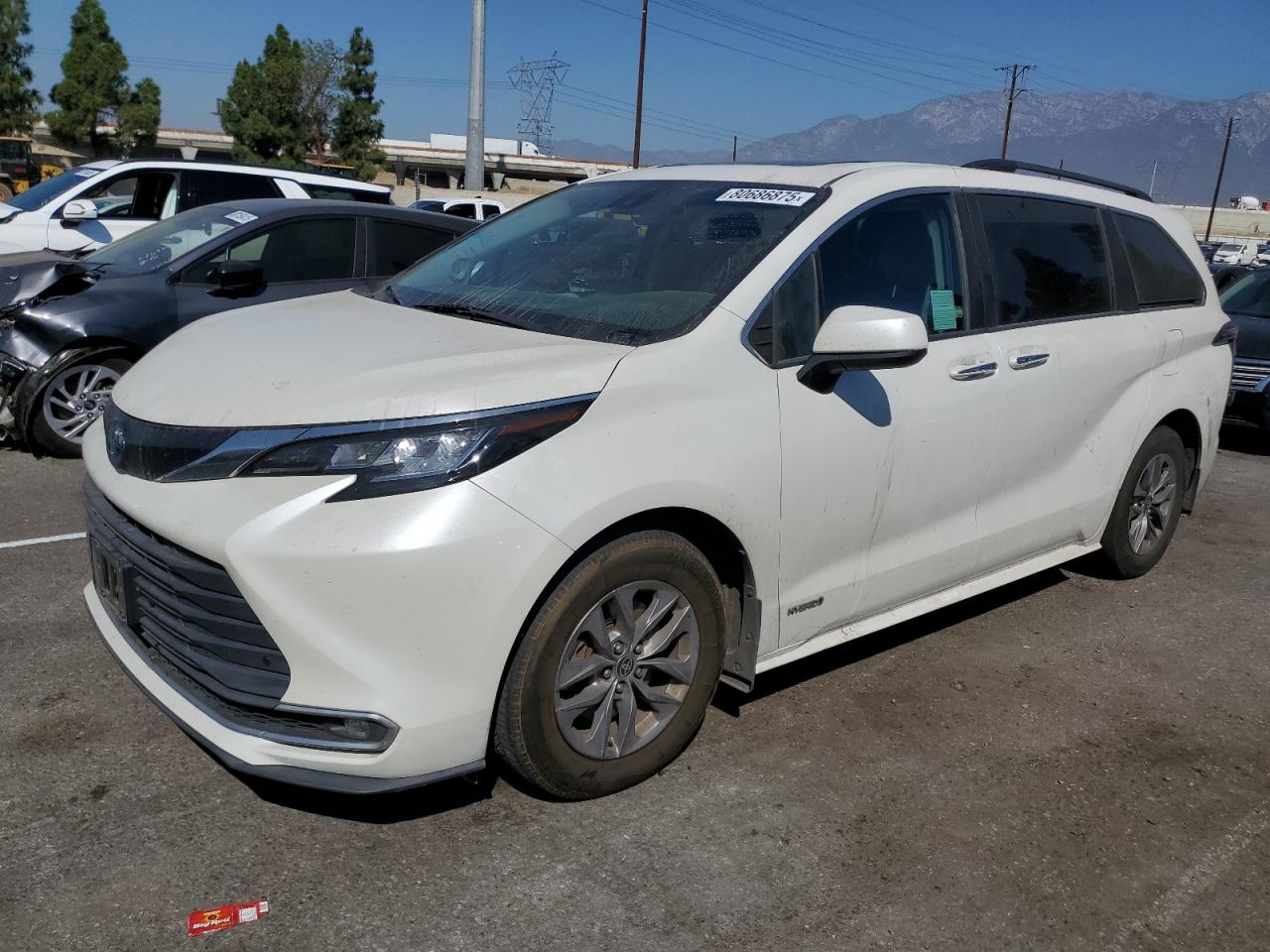 2021 TOYOTA SIENNA