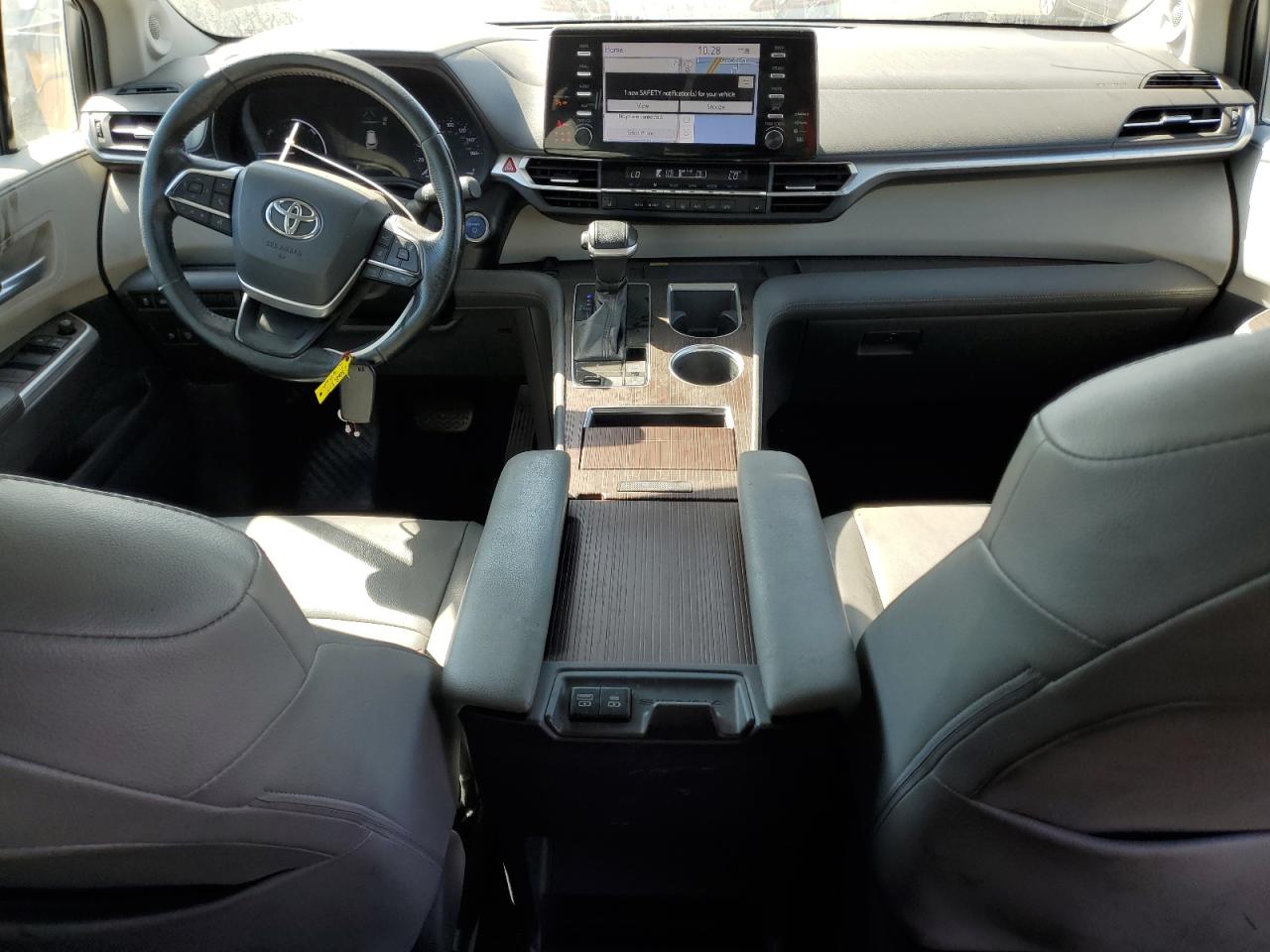 2021 TOYOTA SIENNA XLE 8-PASSENGER photo 15