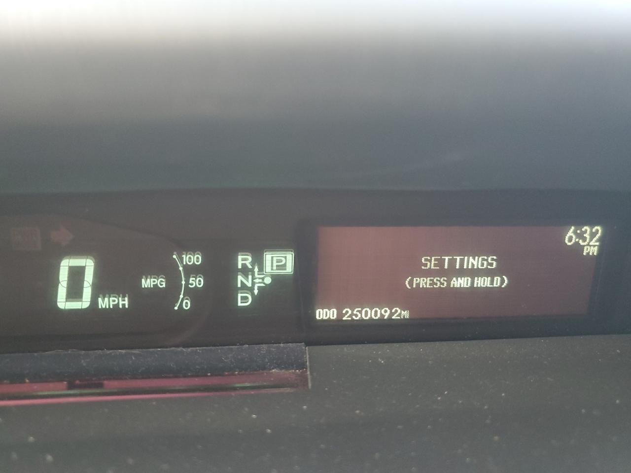 2010 TOYOTA PRIUS photo 17