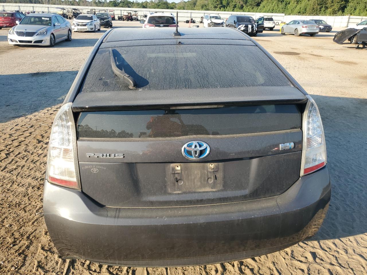 2010 TOYOTA PRIUS photo 11