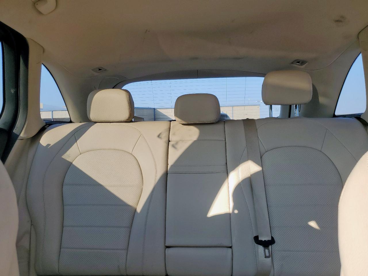 2017 MERCEDES-BENZ GLC 300 photo 19