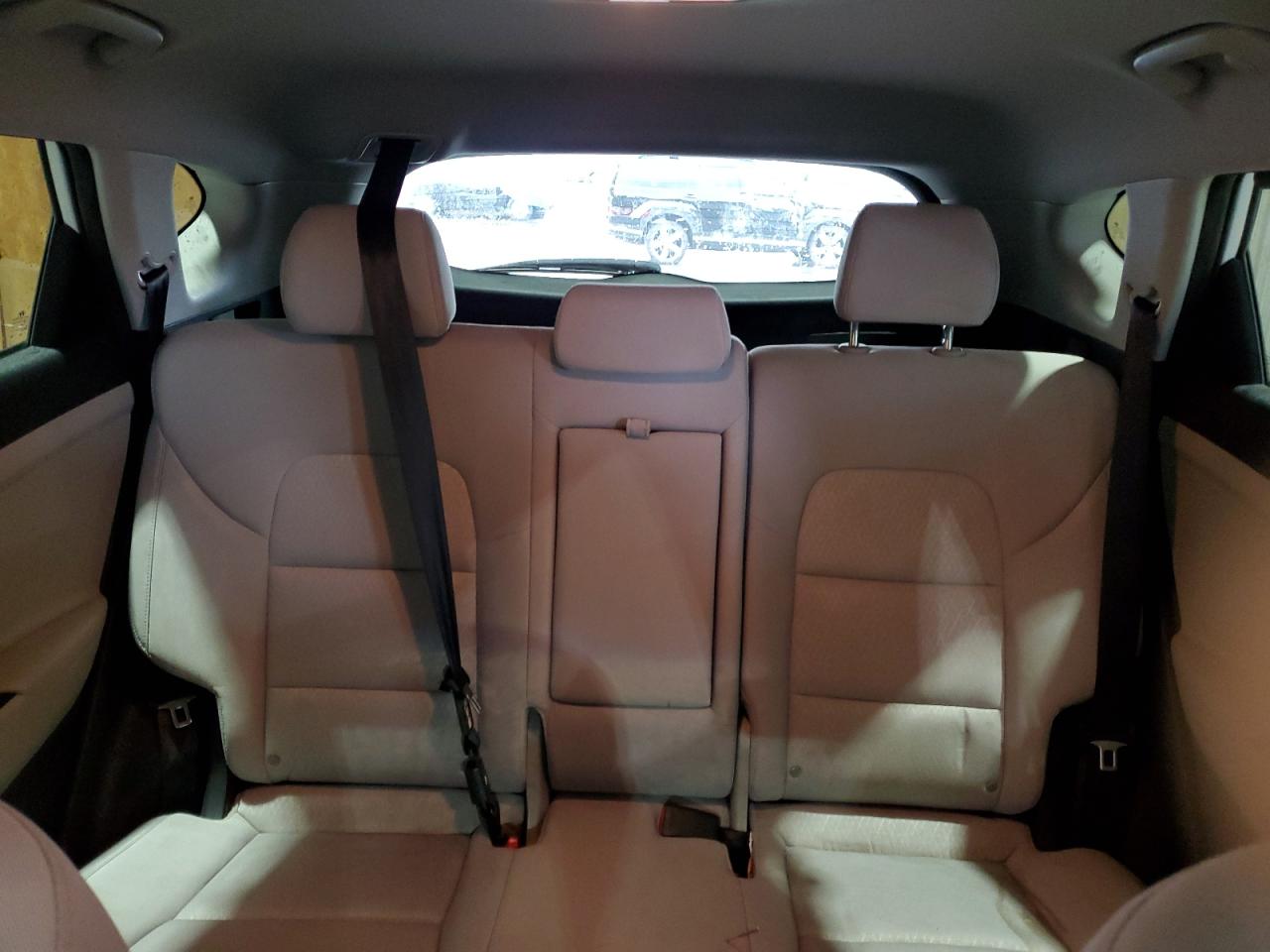 2018 HYUNDAI TUCSON SE photo 28