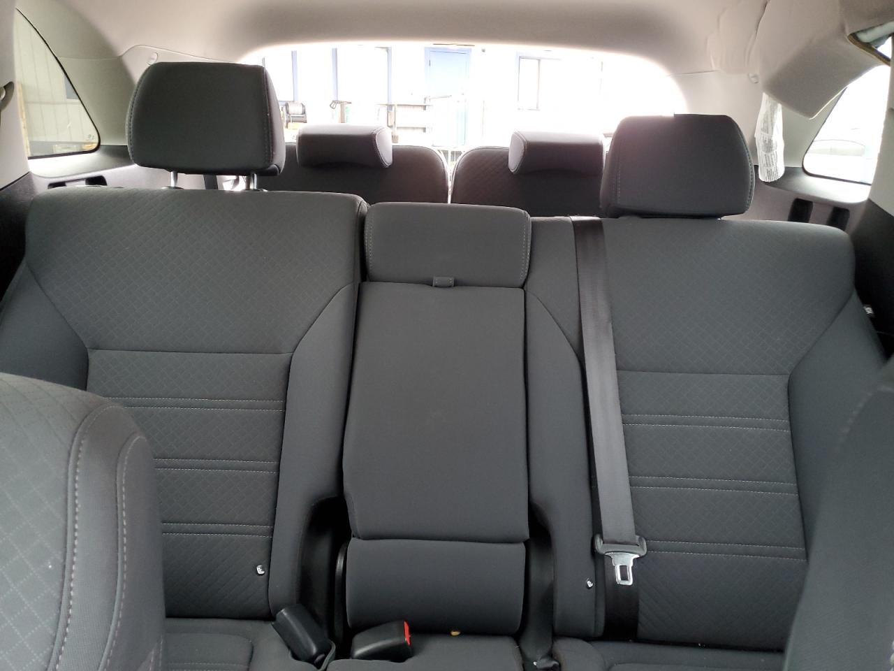 2017 KIA SORENTO LX photo 10