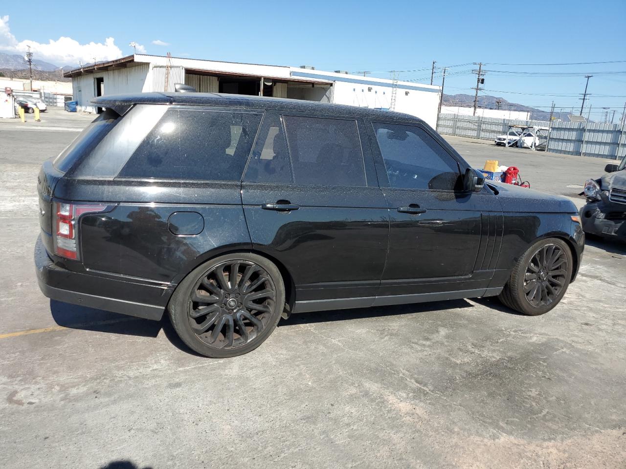 2017 LAND ROVER RANGE ROVER SUPERCHARGED photo 7
